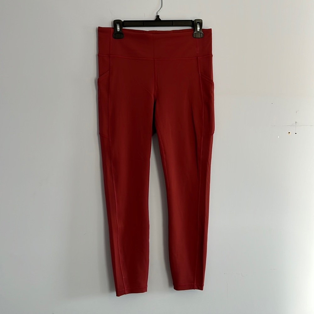 Lululemon rose yoga pants w pockets